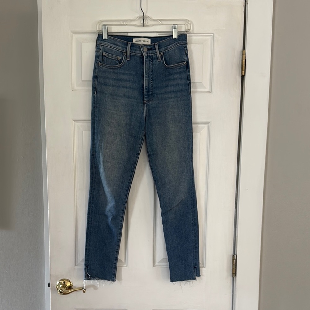 Denim Forum Lola High Rise Skiny Cropped Blue Jeans